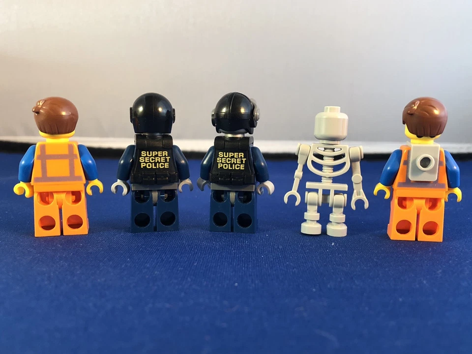 Lego Movie Minifigures Emmet Robo SWAT Skeleton tlm072 tlm087 tlm055 060 tlm048 - Image 2 of 4