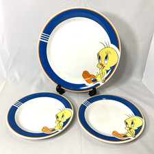 Looney Toons Tweety Bird Dinner 2 Salad Plate Set Plastic Cup Vintage 4 Pc.