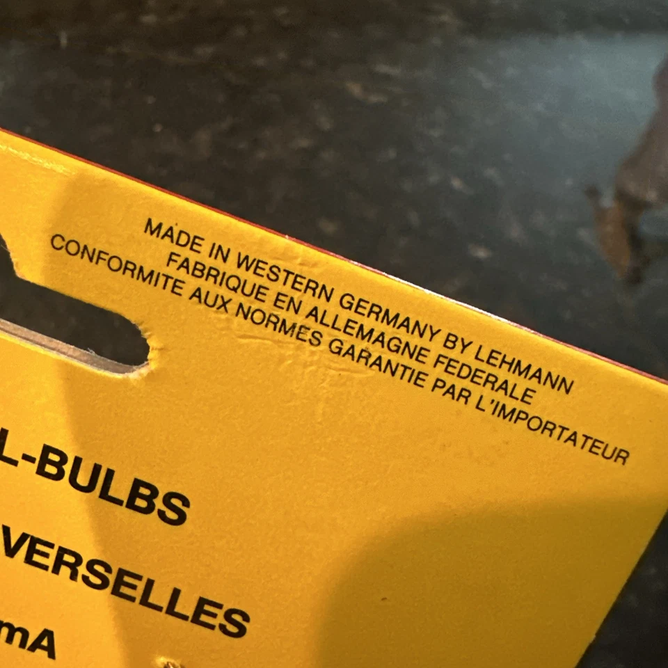 LGB 5050/1 ORIGINAL ATORNILLABLE 18 VOLTIOS BOMBILLA JUEGO DE 25 PIEZAS ¡NUEVO! Foto 3 de 4