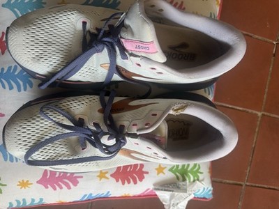 Brooks Women's Ghost 15 running shoes in the Spa Blue/Neo Pink/Copper Size 9.5