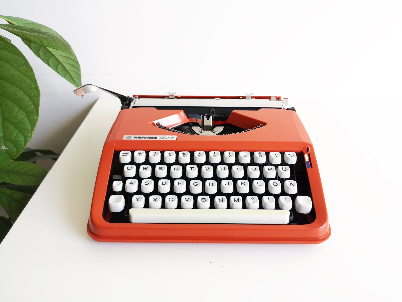 Cursive typeface | Hermes Baby | Typewriter | 1960s | Serviced  UPS 3-Day