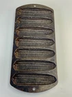 Vtg Lodge Cast Iron Corn Bread Corn 7 Ear Pan Mold 27C2