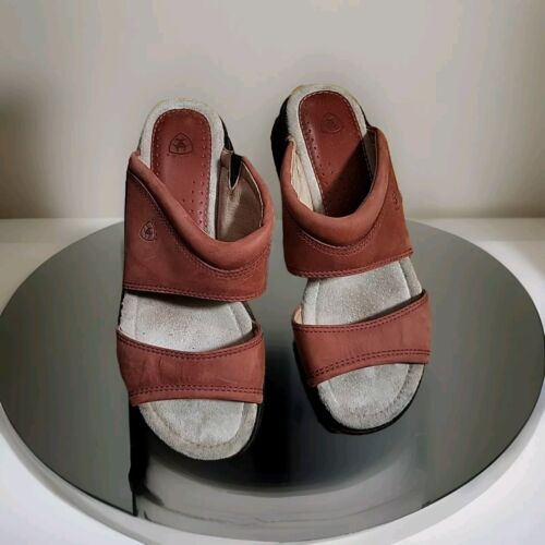 Ariat Leather Sandals Size 8B Red Suede Style 95161 EUC Slipon - Picture 3 of 15