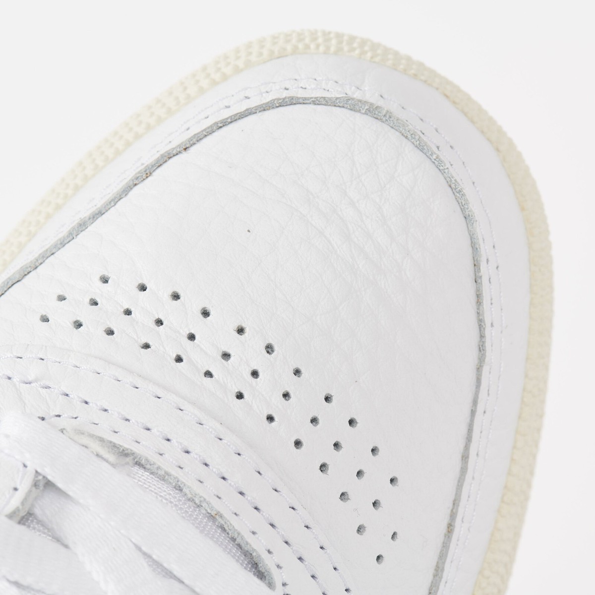 Palace Skateboards × Reebok Club C White Sail Men's Size | eBay