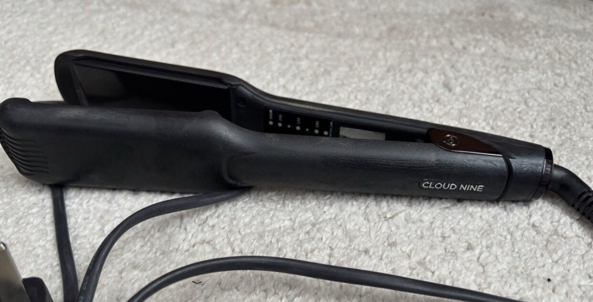 Cloud Wide Plate Cloud Nine The Wide Iron Hair Straightener