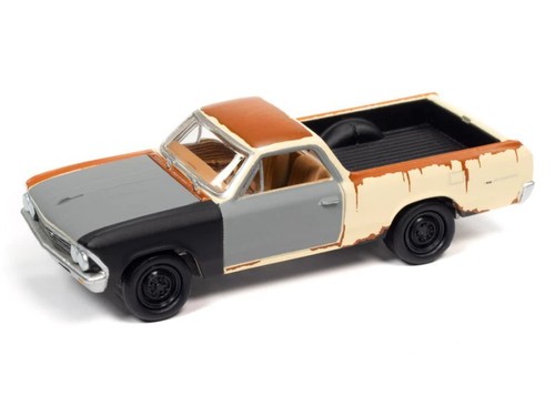 CHEVROLET El Camino - 1976 - Cream Project in Progress - Johnny Lightning 1:64 - Foto 5 di 6