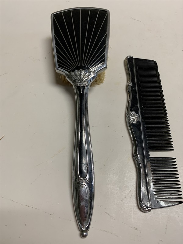 Vtg Art Deco Brush & Comb Dresser Vanity
