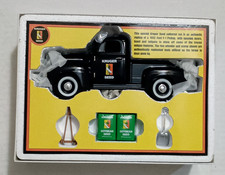 1952 Ford F-1 Pickup Die Cast 124 Replica Nib  Collectible 