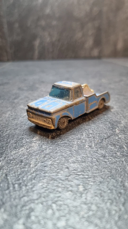 Vintage Husky Models Ford F350 Blue Truck Made in the United Kingdom Damaged — 第 2/4 张图片