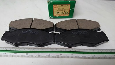 Front Brake Pads for Nissan Bluebird, Vanette, Laurel, 720/D21 OEM 0 986 490 990