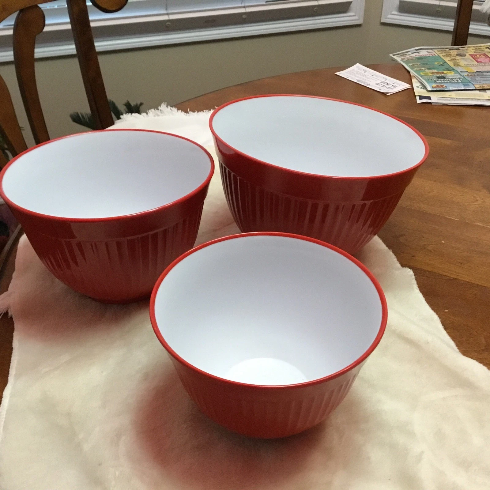 Gibson General Store Plastic Red / White Ribbed Nesting Mixing Bowls - 7/8/9”