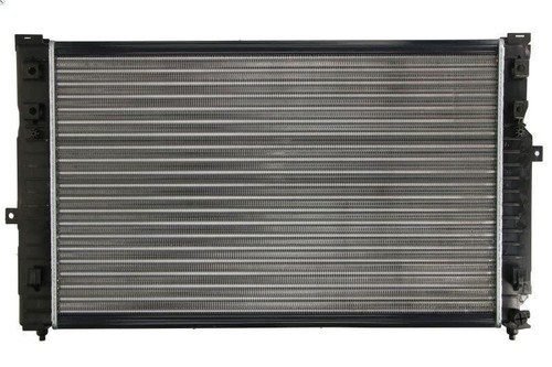 Radiatore, raffreddamento motore NISSENS 64762
