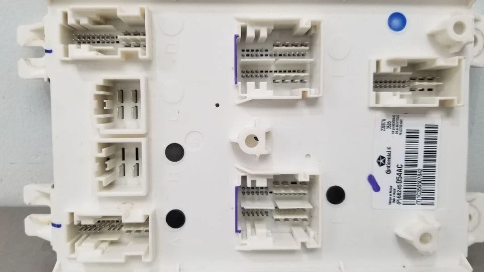 16 DODGE RAM 3500 BCM MÓDULO DE CONTROL DE CARROCERÍA 68245054AC Foto 4 de 4