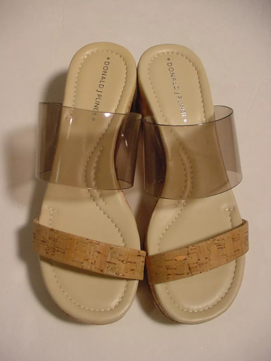 Donald pliner 2025 womens sandals