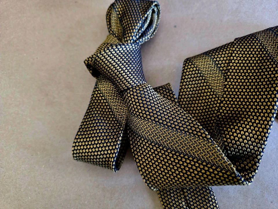 Corbata Donna Karan Vintage Signature Foto 4 de 4