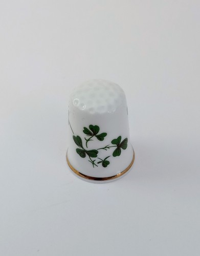 VTG Green Clover Collectible Thimble Fine Bone China Gold Trimmed NOS Wales - Picture 3 of 9