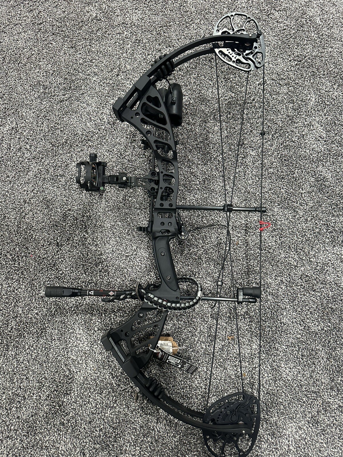 Darton Archery Cyclone Dual Sync Package 5060lb 27"30" RH Compound