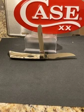 1997 KINFOLKS CASE FAMILY BRANDS IMITATION WHITE PEARL TRAPPER KNIFE