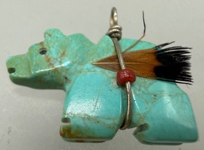 VINTAGE ZUNI CARVED TURQUOISE BEAR CHAM PENDANT WEATHER FETISH NATIVE INDIAN