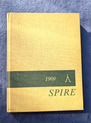 BELMONT ABBEY COLLEGE NORTH CAROLINA 1969 ''Spire'' School Yearbook Photos Names