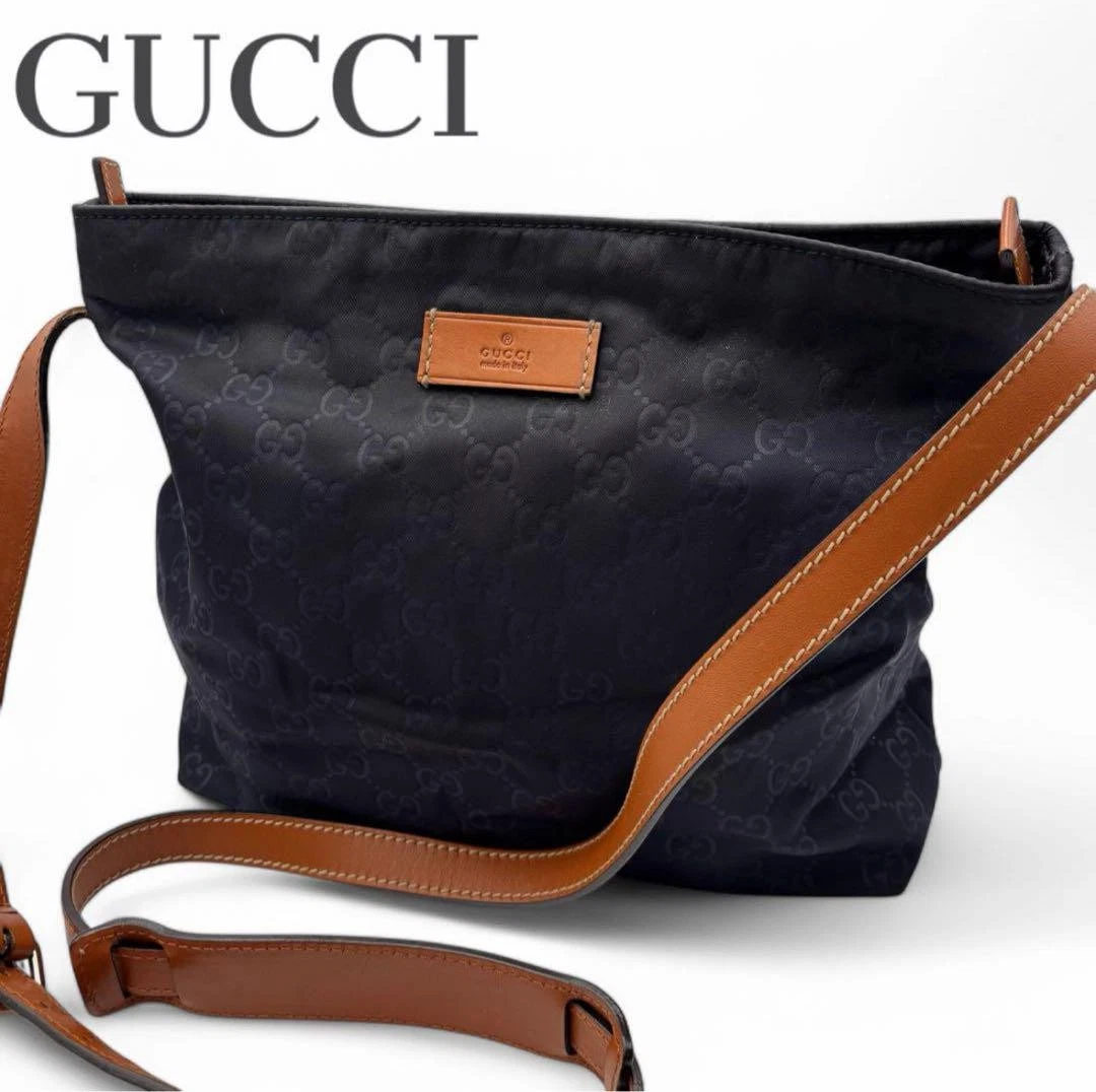 Sac bandoulière Gucci motif Gg nylon cuir C94