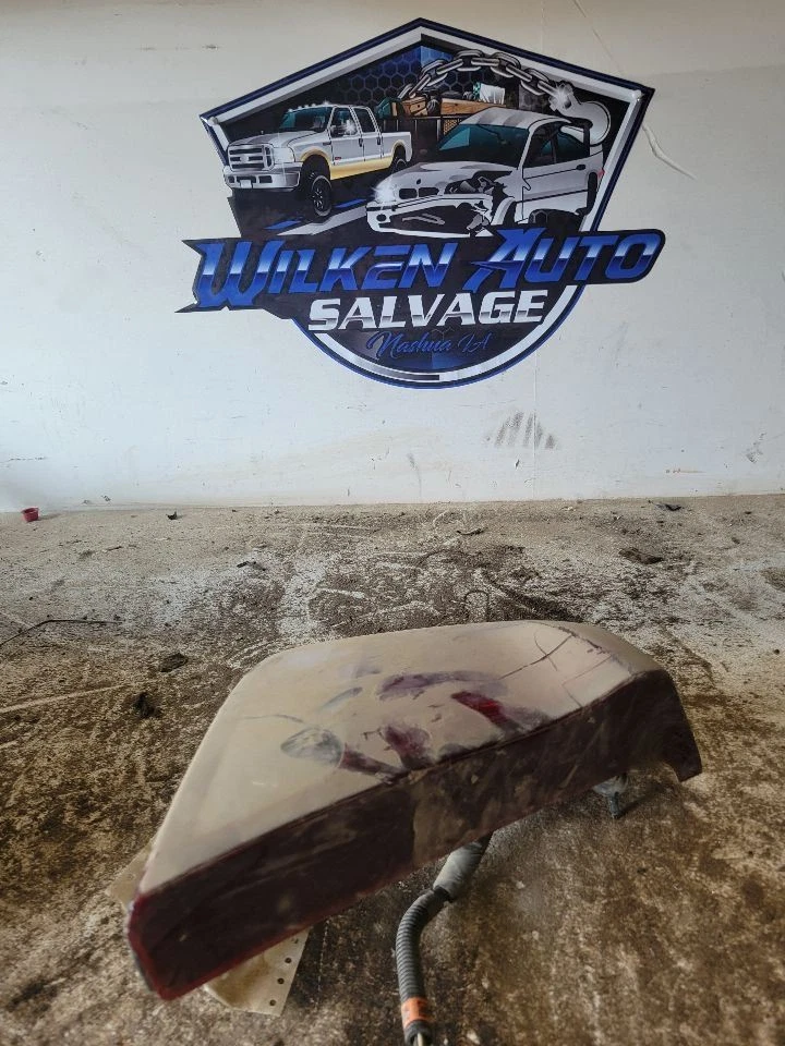 Cuarto de luz trasera izquierda del conductor montado en panel para 01-03 AURORA 786277 Foto 2 de 3