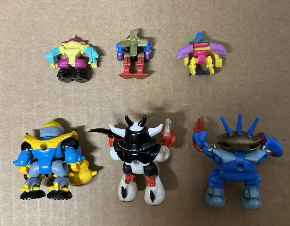 Vintage Galoob Z-Bots 1990s  Micro Machines Vintage  Mini Robots Lot of 6 L4 - Image 3 of 3