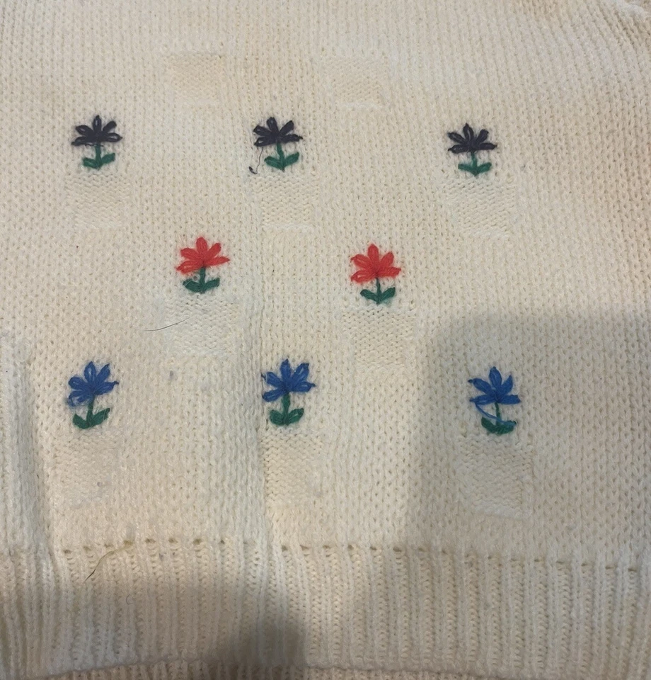 Suéter Bebé Vintage Niño 3 Blanco Tejido con Gorro Años 90 Flores Foto 2 de 4