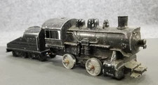 Vintage Hubley Diecast Metal Black Train S.R.R Steam Engine & Tender ABOUT 8"