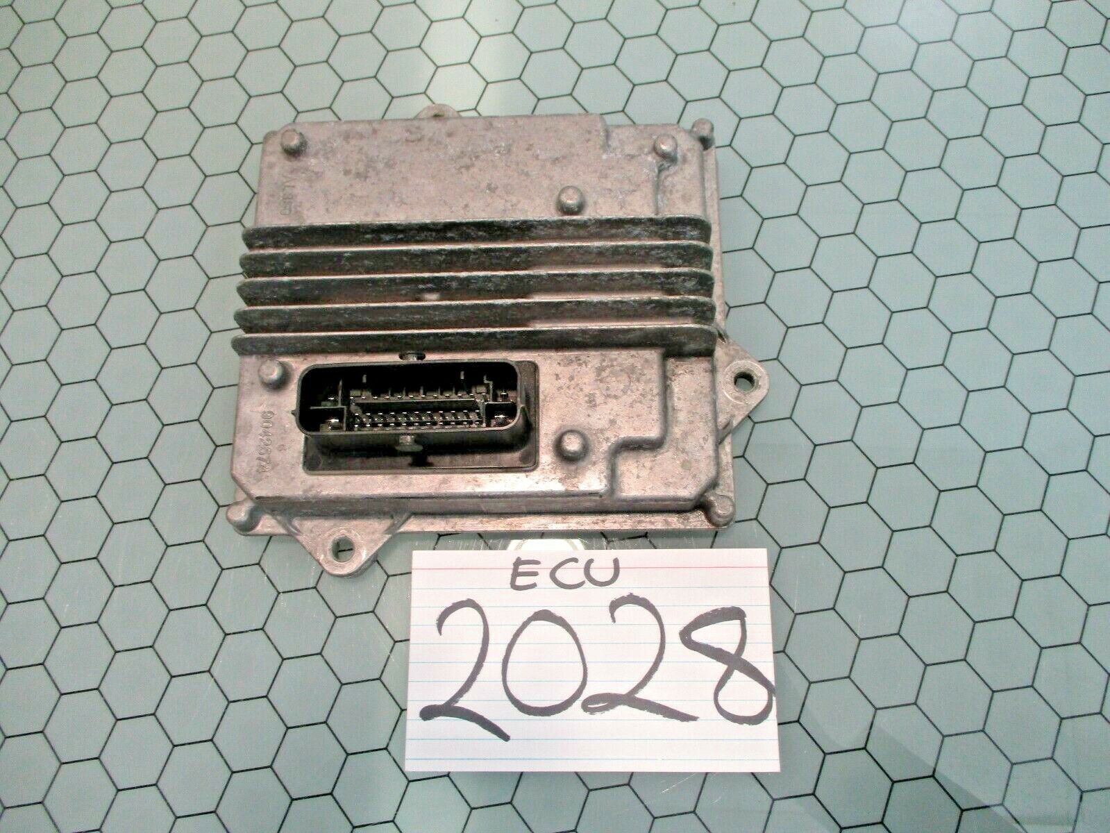 2016 Chevrolet Silverado #2028 Engine Computer ECM ECU 84012572
