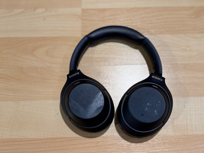Sony WH-1000XM4 Wireless Noise-Cancelling Over-the-Ear Headphones Black