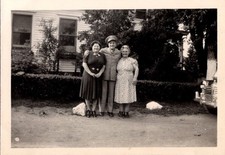 Vintage 1940s Snapshot Photo WWII Soldier Military Man Two Women Homefront