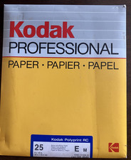 Kodak Professional Photo Paper Polycontrast RC E M Black White 8x10 open