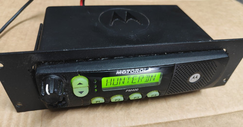 MOTOROLA PM400 Mobile Radio , AAM50KNF9AA3AN ,Tested No Microphon