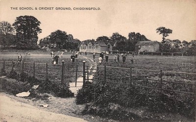 POSTKARTE SURREY CHIDDINGFOLD DIE SCHULE & CRICKET-BODEN ANIMIERTE SZENE