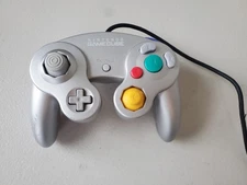 Official Nintendo Silver/Platinum GameCube Controller T2 OEM (DOL-003), Tested
