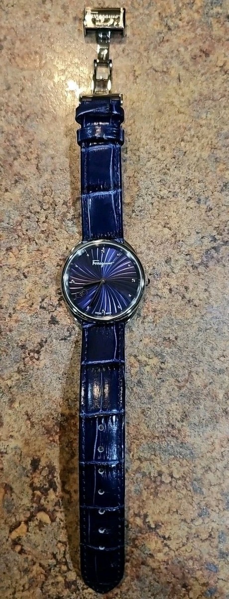 ジャミーロSalvatore Ferragamo 腕時計 Salvatore Ferragamo Cuir Croc Embossed Leather Strap Watch - 34mm