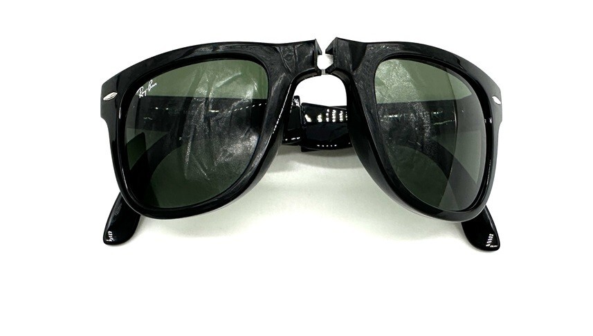 小物 Ray-Ban Folding Wayfarer RB4105 601 Amazon.com: Ray-Ban Men's RB4105 601 Folding Wayfarer Square
