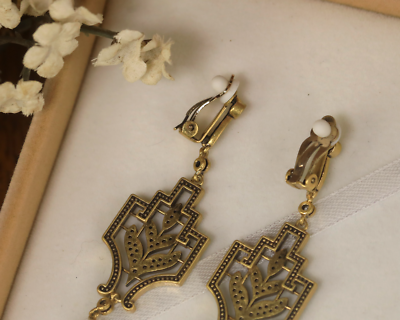 Boucles D'oreilles Clip Doré Laurier Avec CZ En Goutte Longue Et Verre Noir - Style Art Déco Unique