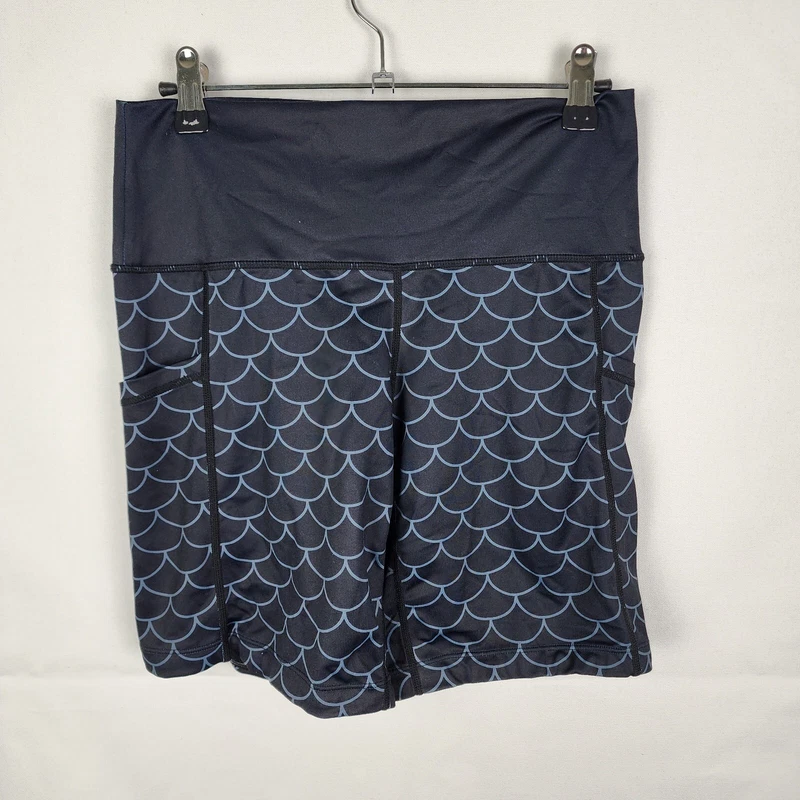 constantly-varied-gear scale pattern workout shorts