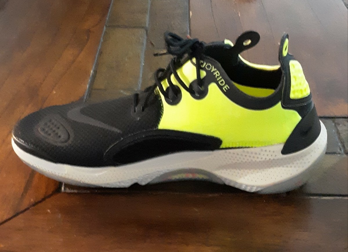 YOUTH NIKE JOYRIDE NEON YELLOW. BLACK. RUNNING/ JOGGING  display picture 3