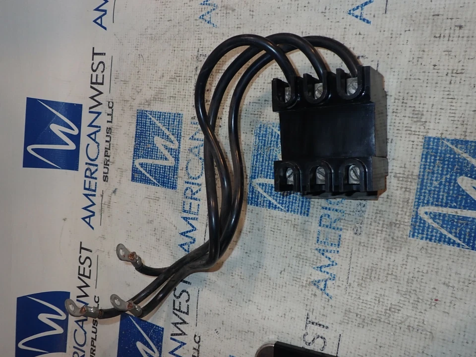 SQUARE D MCC Terminal Block 80420-006-01 80-20-005-01 100 amp 600 volt - Image 4 of 4
