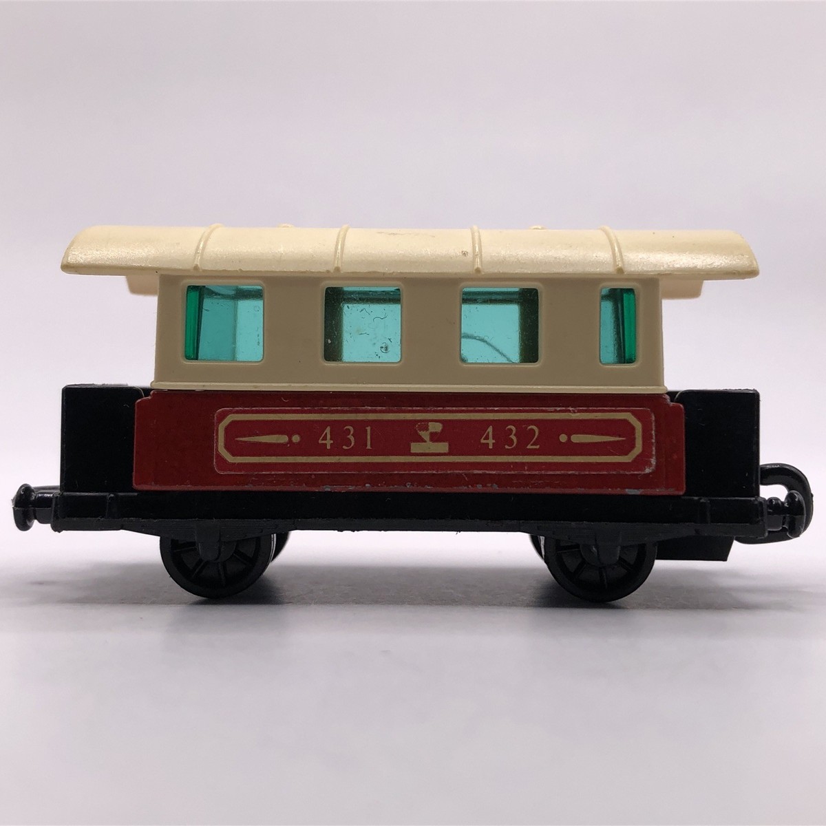 Lesney Matchbox Superfast No. 44 Passenger Coach 1978 Tan/Red Made
