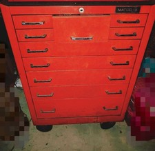 Matco Tool Box Chest  Roller Cabinet 27x18x39 8 Drawer Red