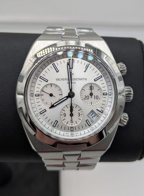 Vacheron Constantin Overseas White Men's Watch 5500V/110A-B075 Box Papers Straps