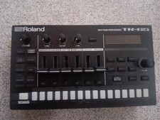 Roland TR-6S Rhythm Performer 6 Track Compact Drum Machine ACB MIDI USB Battery