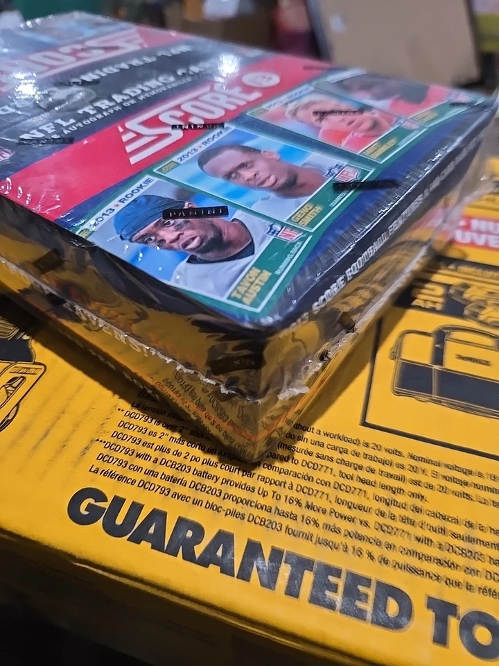 Sealed 2013 Score Football Cards Hobby Box - Image 4 of 4