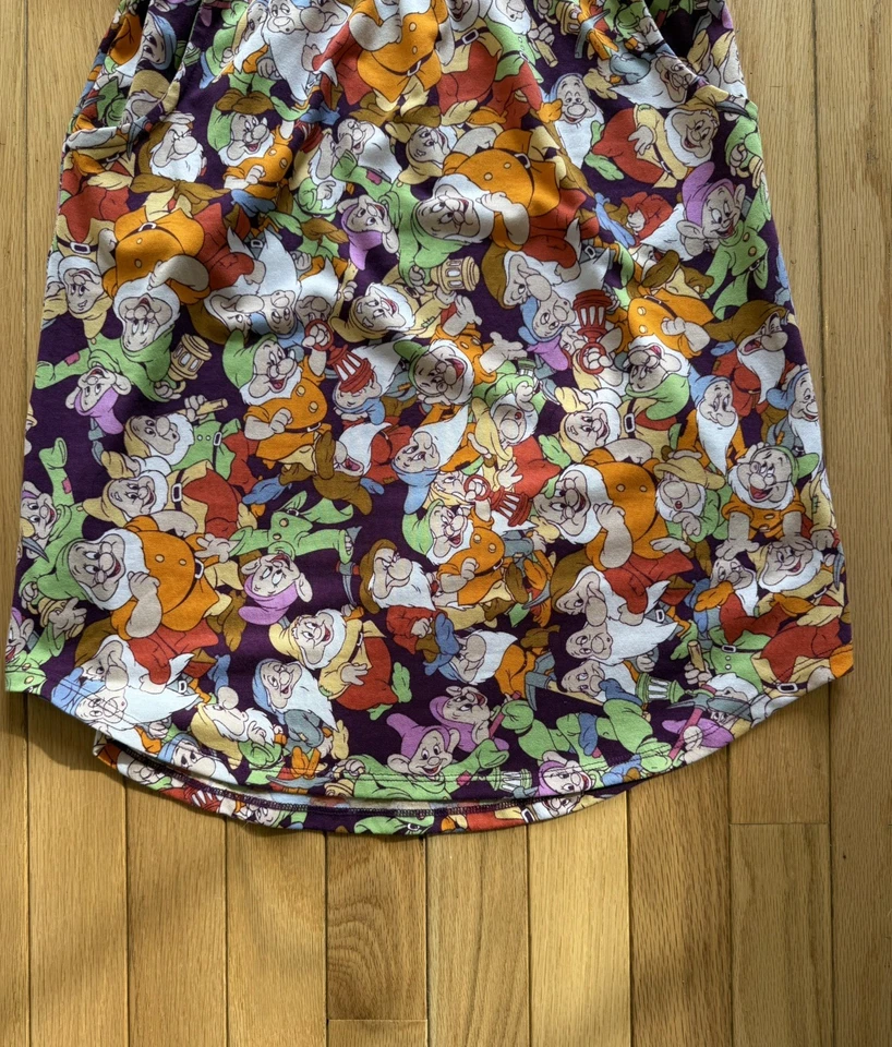 Vestido Lularoe Niñas Talla 8 Disney Blancanieves y Los 7 Enanitos Con Bolsillos Foto 2 de 4