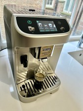 De’Longhi Magnifica Plus ECAM322.70.SB Touchscreen Bean-to-Cup Coffee Machine
