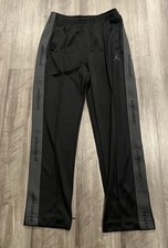 Size M Men  s Air Jordan Essentials Tracksuit Pants Black Anthracite HF9341-010
